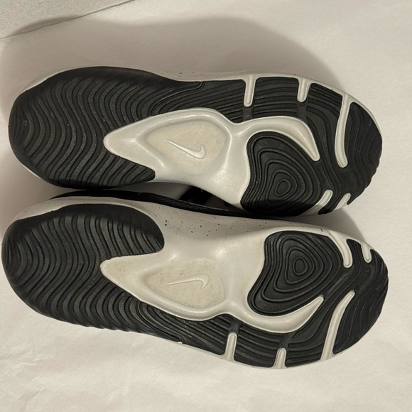 Nike Men's Legend Essential 3 Next Nature Training Shoes - size 8.5 - Picture 8 of 9